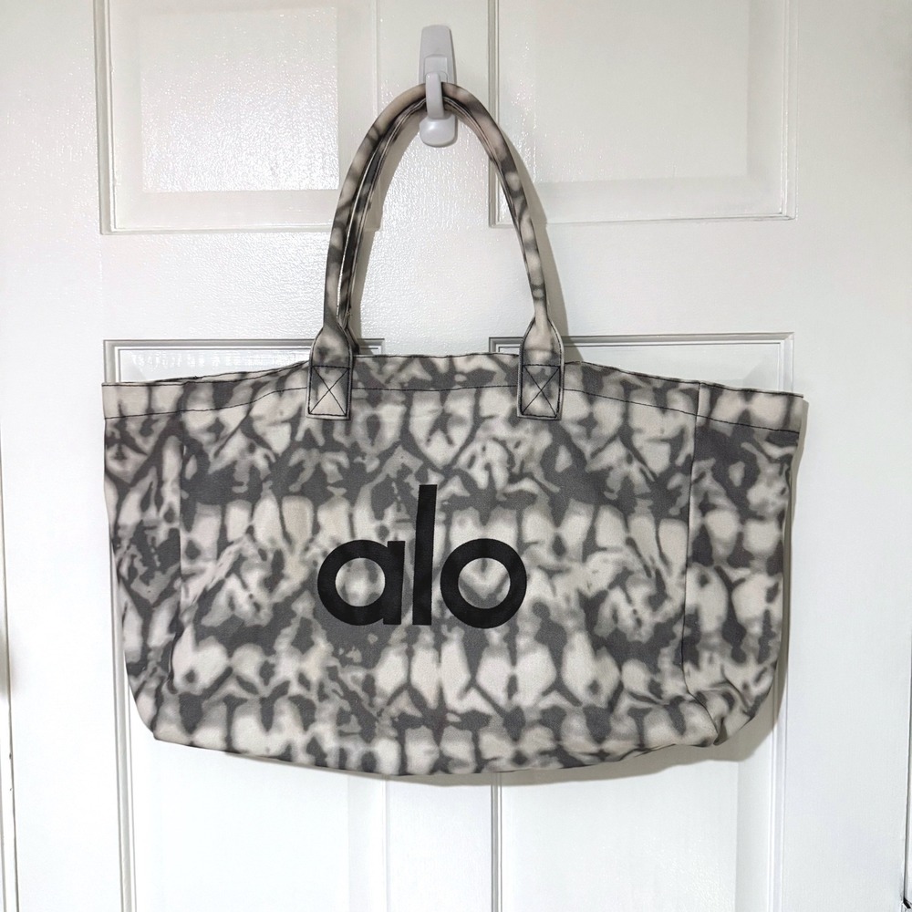 Alo Yoga Tie Dye Canvas Shopper Tote Bag Black White Oversized Gym Bag